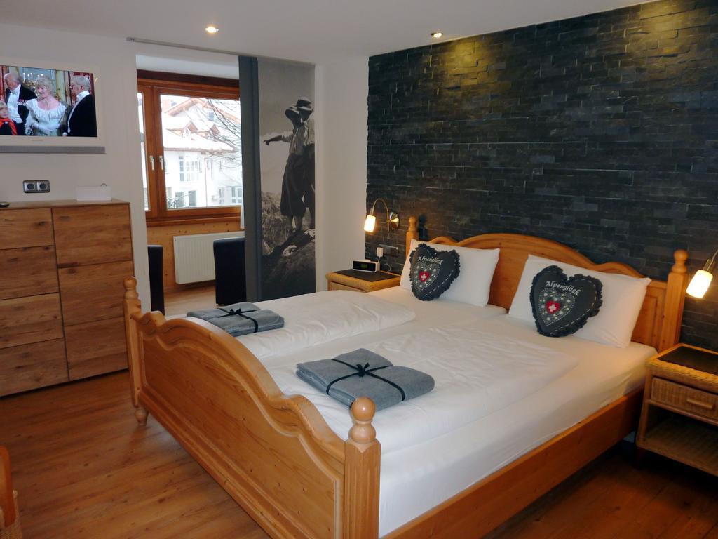 Hotel Engel Oberstdorf Buitenkant foto