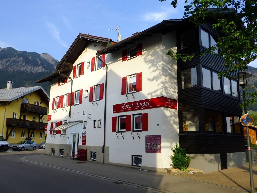 Hotel Engel Oberstdorf Buitenkant foto